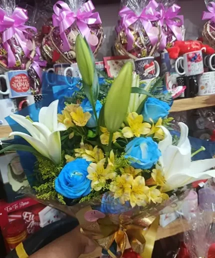 Buquê Rosa azul e Lírio